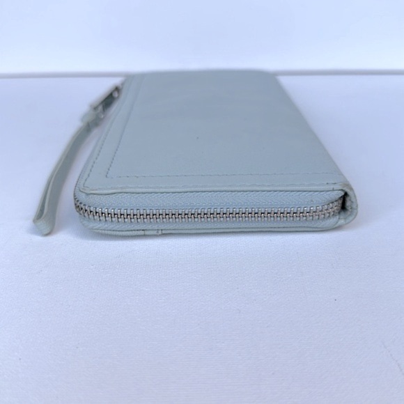 Margot light blue wallet/wristlet